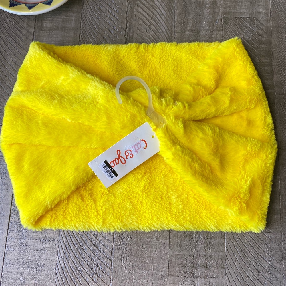 Girls furr wrap